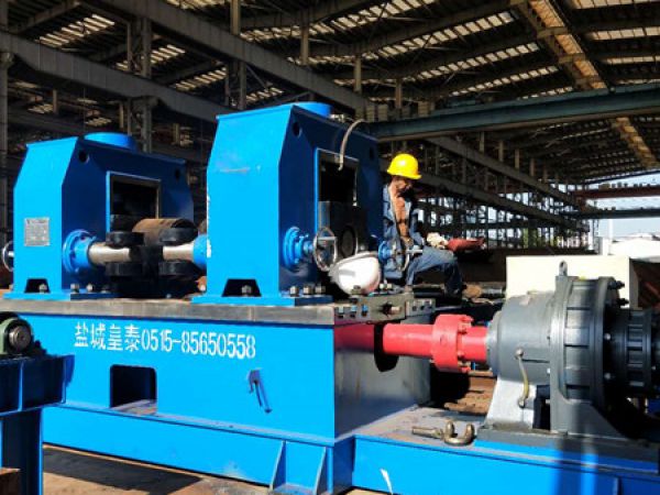 60A鋼結(jié)構(gòu)液壓矯正機