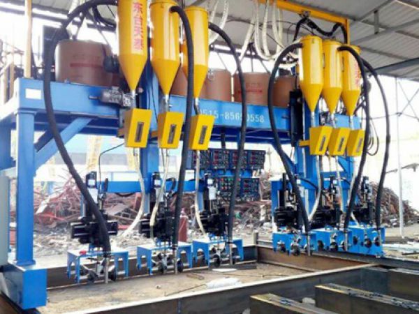 架橋機拼槽梁焊接機